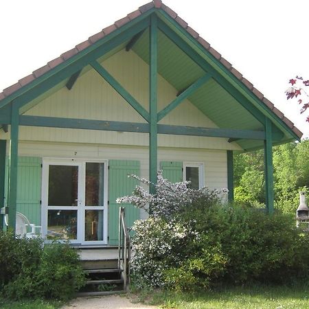 Village-Chalets Le Ru Du Pre Deux Rivieres Luaran gambar