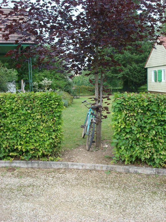 Village-Chalets Le Ru Du Pre Deux Rivieres Bilik gambar
