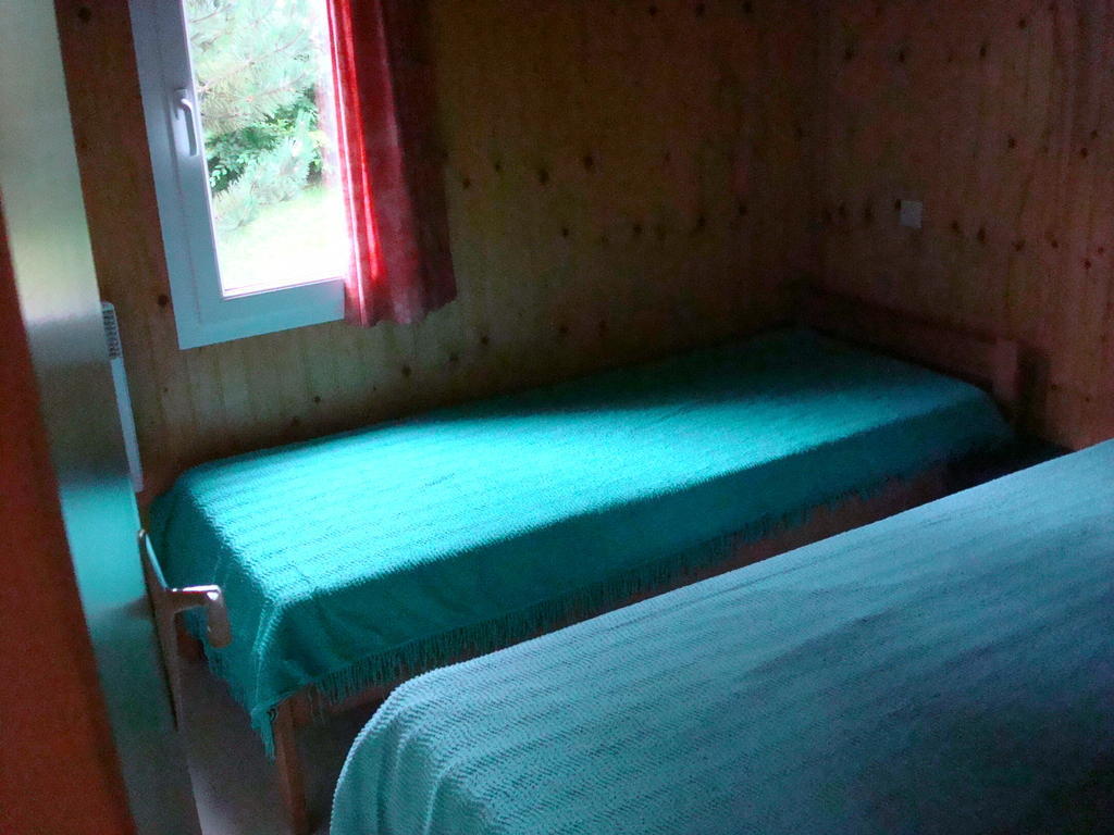 Village-Chalets Le Ru Du Pre Deux Rivieres Bilik gambar