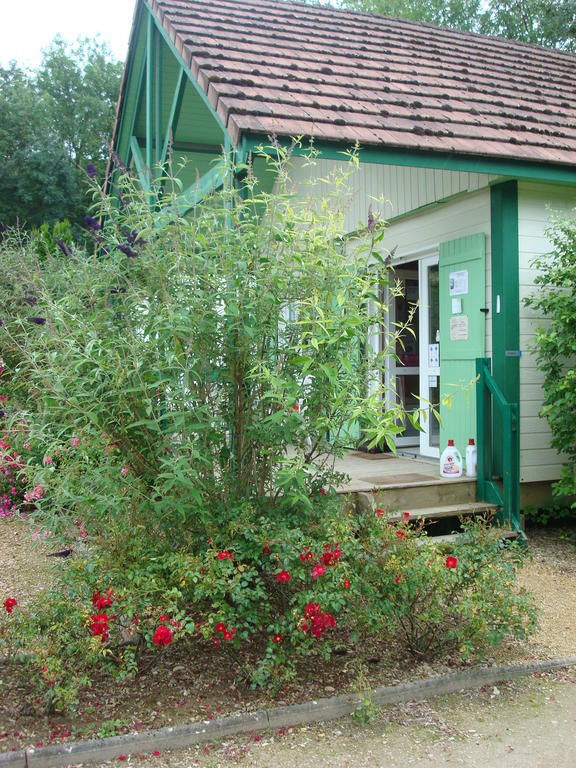Village-Chalets Le Ru Du Pre Deux Rivieres Bilik gambar