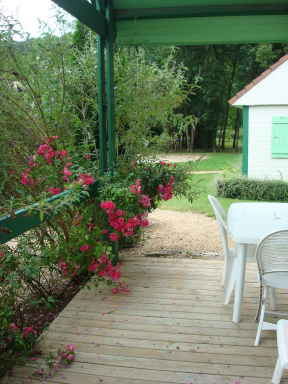 Village-Chalets Le Ru Du Pre Deux Rivieres Bilik gambar