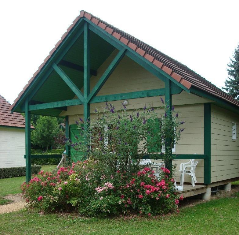 Village-Chalets Le Ru Du Pre Deux Rivieres Bilik gambar