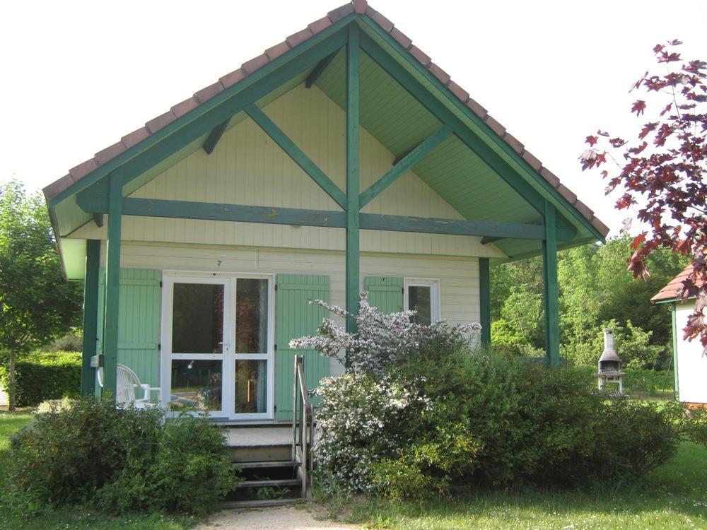 Village-Chalets Le Ru Du Pre Deux Rivieres Luaran gambar