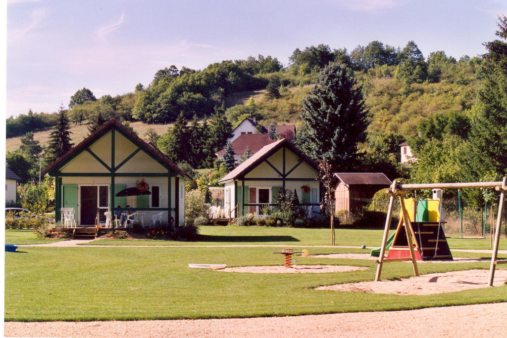 Village-Chalets Le Ru Du Pre Deux Rivieres Luaran gambar